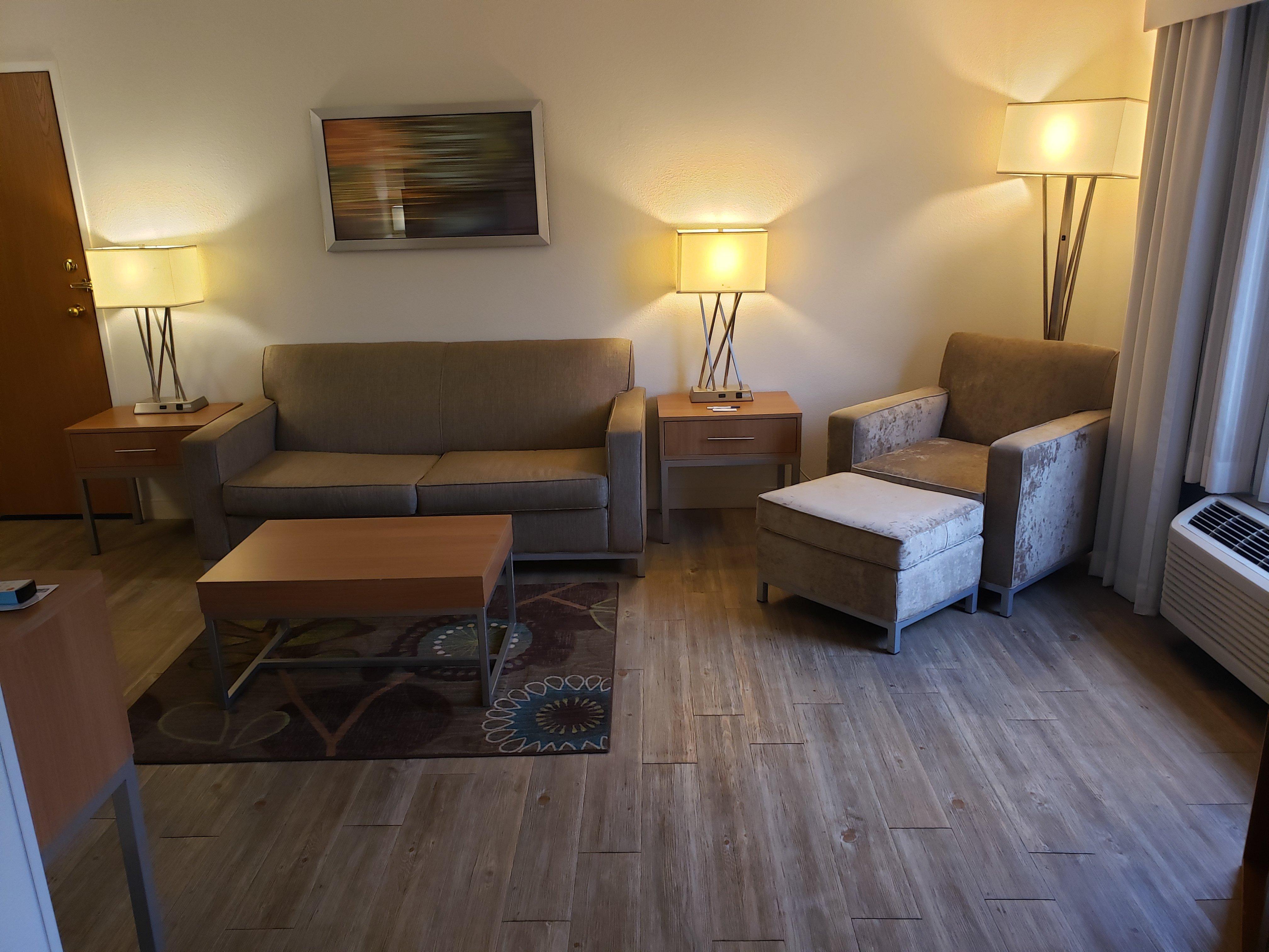 Holiday Inn Express Hotel Pittsburgh-North/Harmarville By Ihg Exterior foto