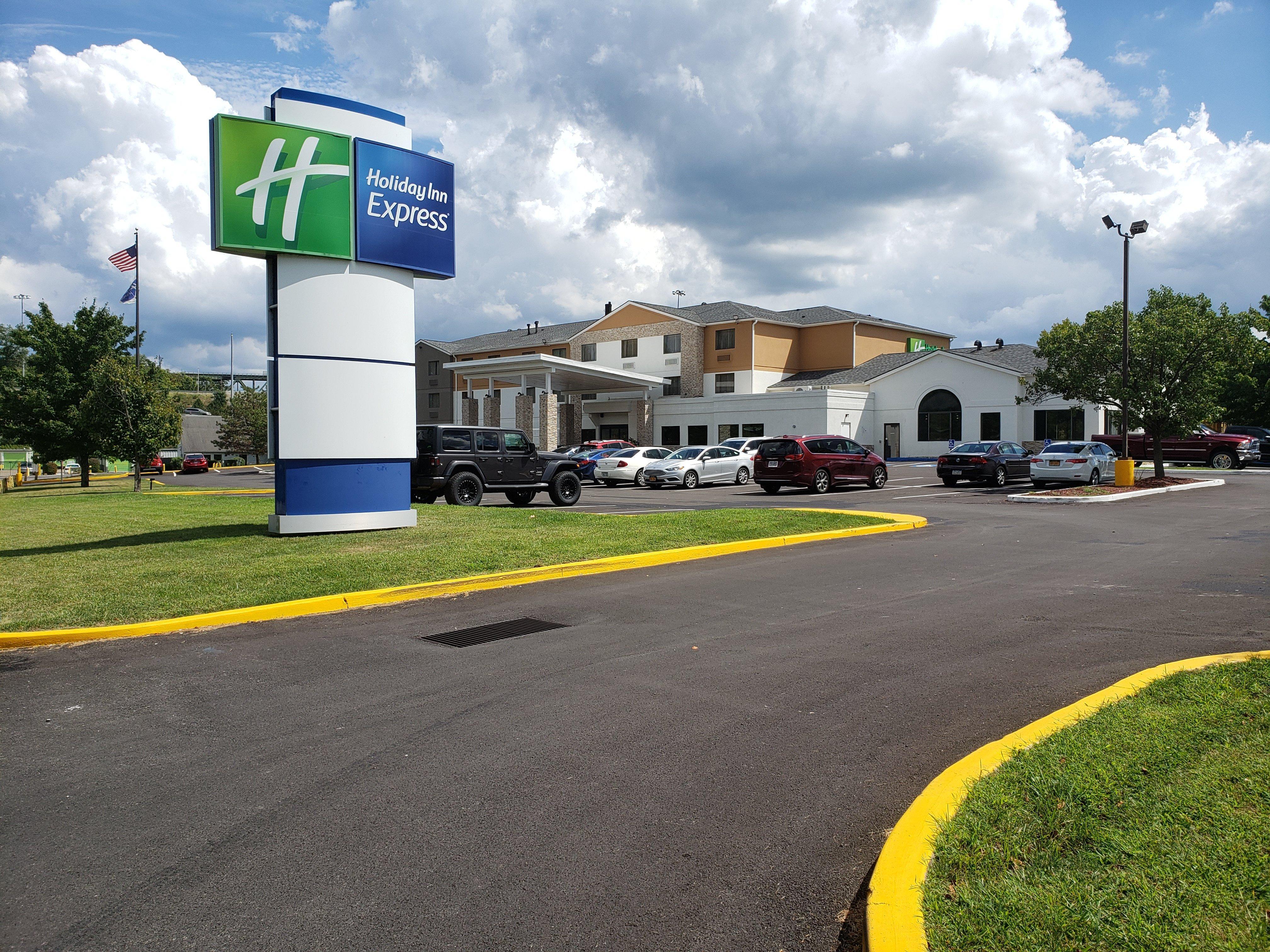 Holiday Inn Express Hotel Pittsburgh-North/Harmarville By Ihg Exterior foto